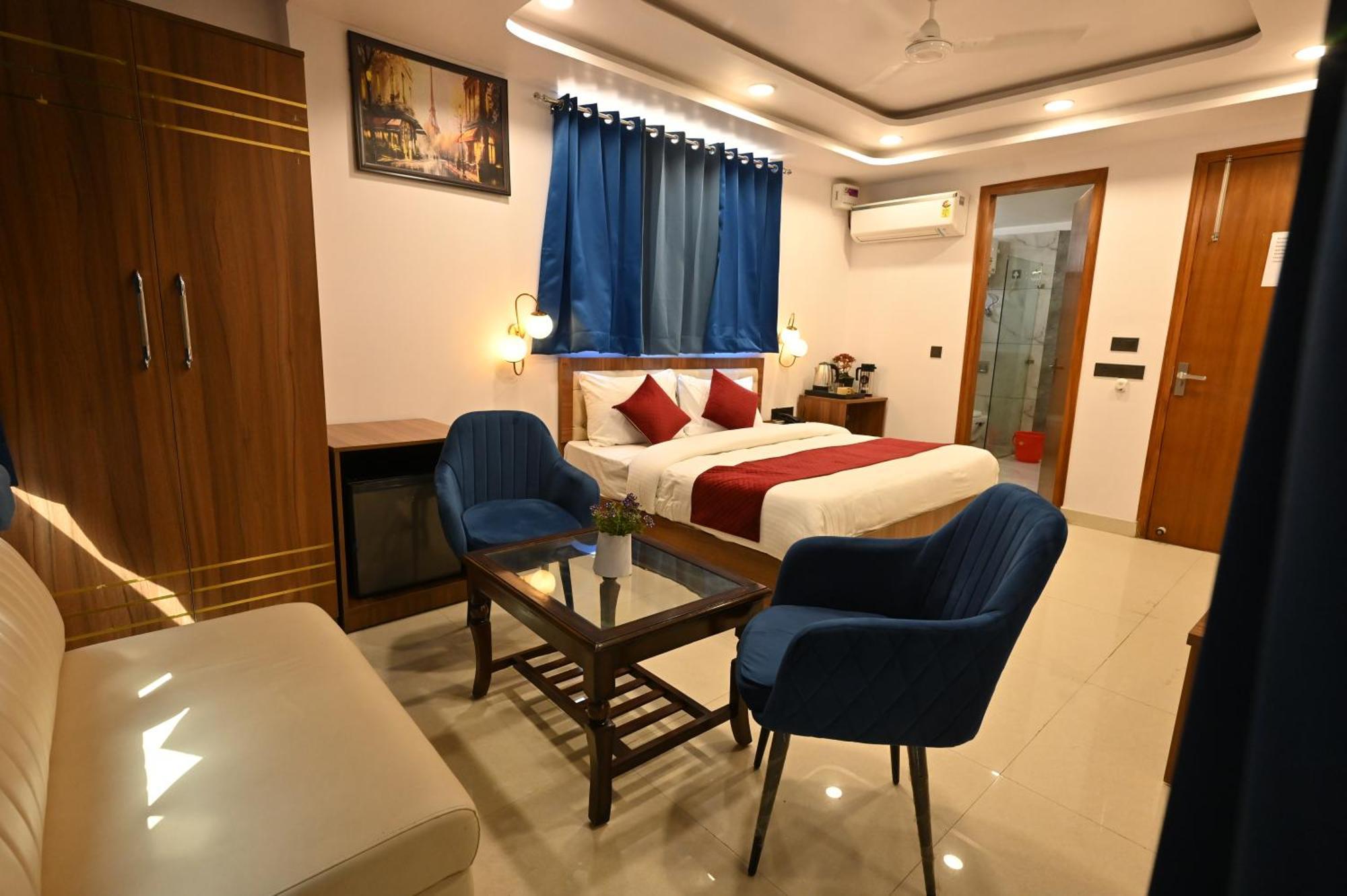 Hotel Down Town Paschim Vihar デリー エクステリア 写真