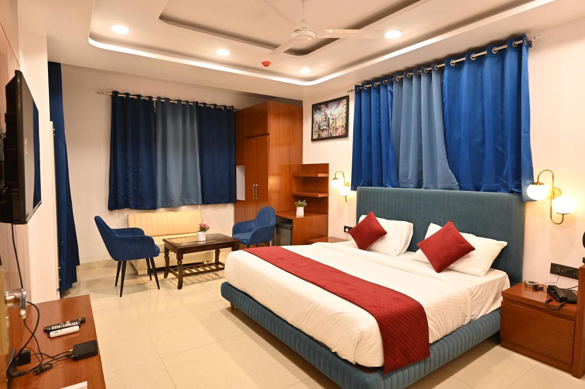 Hotel Down Town Paschim Vihar デリー エクステリア 写真